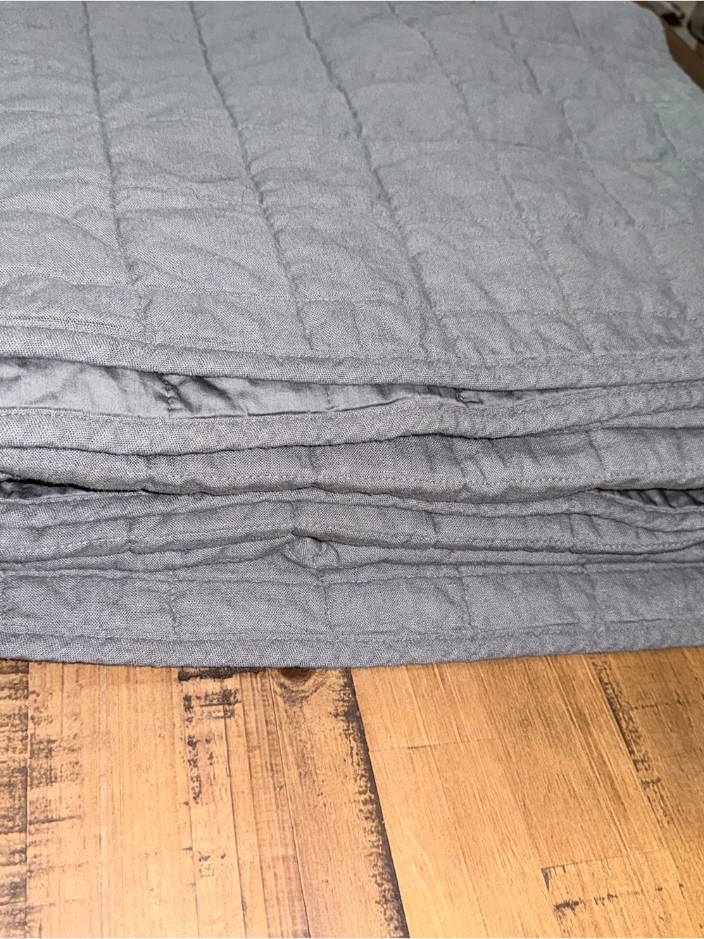 Casaluna King Size grey heavyweight quilt. 100% cotton. NWOT